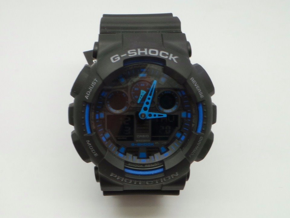 Orologio G-Shock Uomo in Resina GA-100-1A2ER - immagine 4